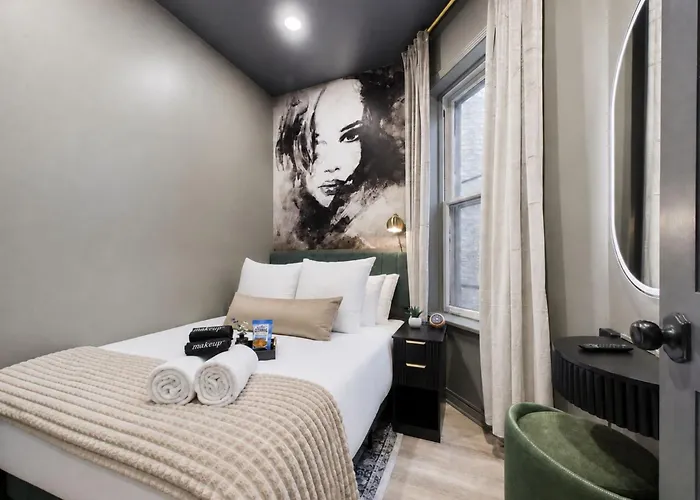The Velvet Manor Luxe 3br Jacuzzi Garage * Chicago